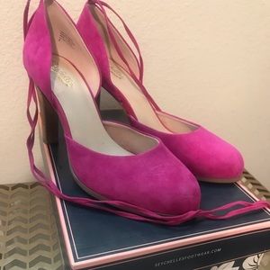 Seychelles shoes size 8 aware fuchsia suede